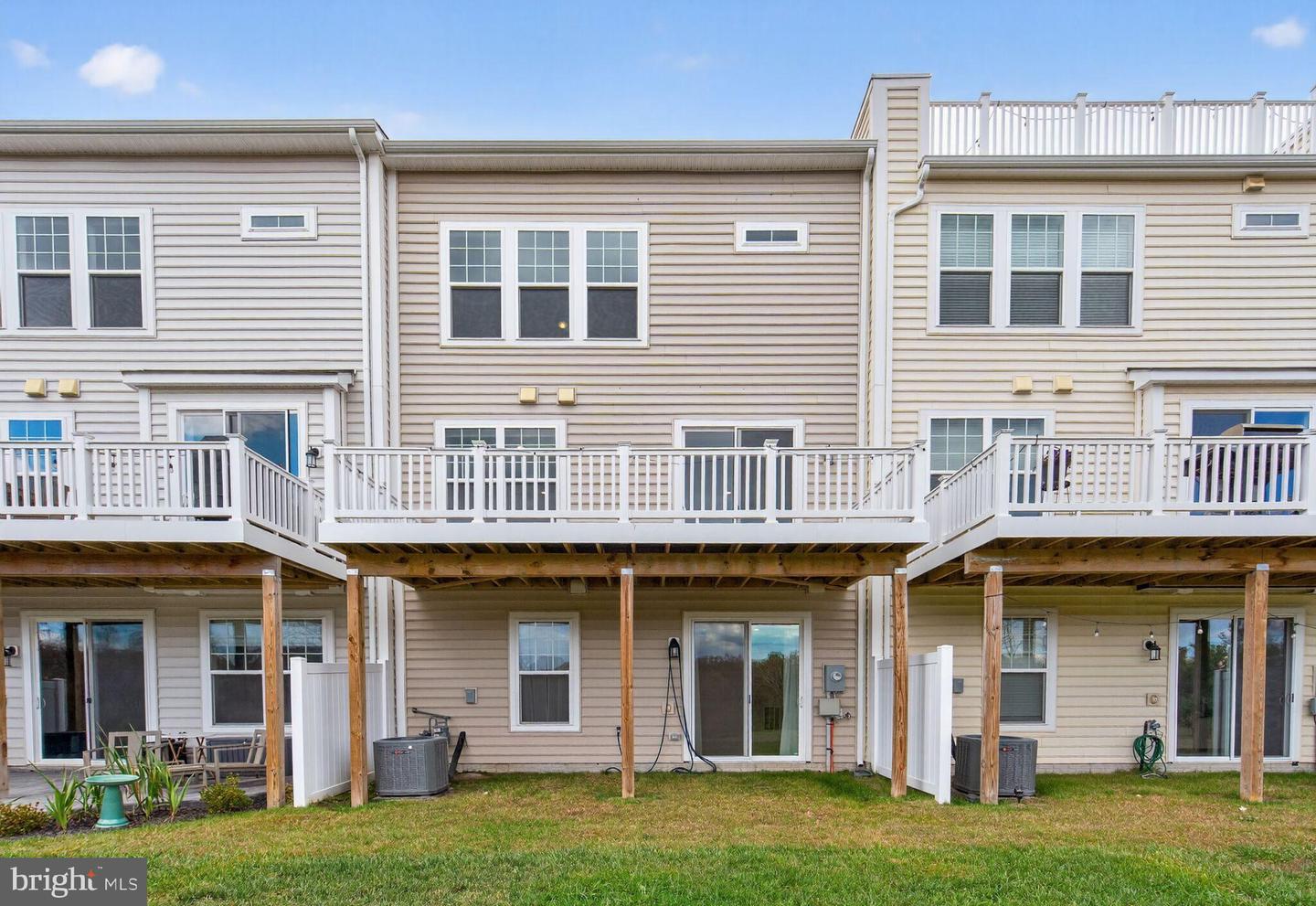 19324 BROOKWATER TER, LEESBURG, Virginia 20175, 4 Bedrooms Bedrooms, 8 Rooms Rooms,3 BathroomsBathrooms,Residential,For sale,19324 BROOKWATER TER,VALO2110016 MLS # VALO2110016 19324 BROOKWATER TER, LEESBURG, Virginia 20175, 4 Bedrooms Bedrooms, 8 Rooms Rooms,3 BathroomsBathrooms,Residential,For sale,19324 BROOKWATER TER,VALO2110016 MLS # VALO2110016