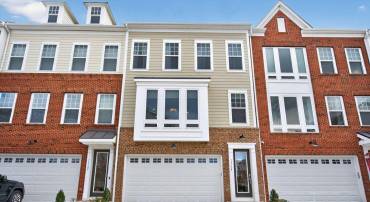 19324 BROOKWATER TER, LEESBURG, Virginia 20175, 4 Bedrooms Bedrooms, 8 Rooms Rooms,3 BathroomsBathrooms,Residential,For sale,19324 BROOKWATER TER,VALO2110016 MLS # VALO2110016