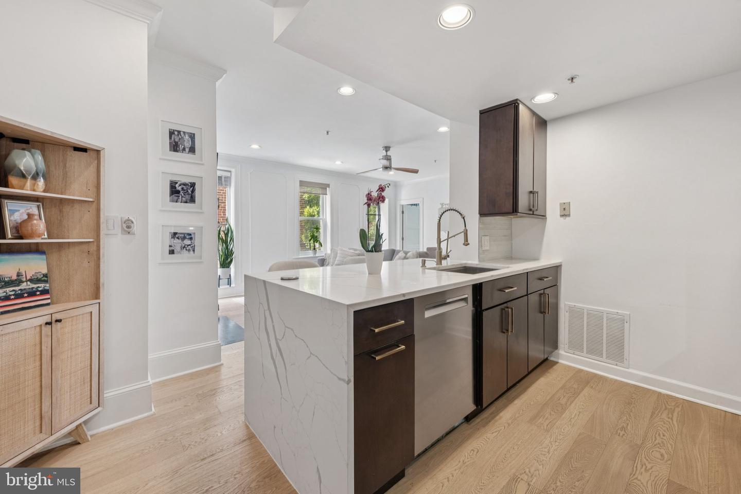 1807 CALIFORNIA ST NW #204, WASHINGTON, District Of Columbia 20009, 2 Bedrooms Bedrooms, ,2 BathroomsBathrooms,Residential,For sale,1807 CALIFORNIA ST NW #204,DCDC2229136 MLS # DCDC2229136 1807 CALIFORNIA ST NW #204, WASHINGTON, District Of Columbia 20009, 2 Bedrooms Bedrooms, ,2 BathroomsBathrooms,Residential,For sale,1807 CALIFORNIA ST NW #204,DCDC2229136 MLS # DCDC2229136