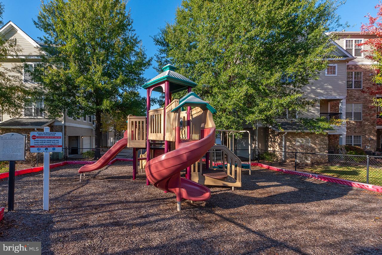 13369 CONNOR DR #T, CENTREVILLE, Virginia 20120, 2 Bedrooms Bedrooms, ,2 BathroomsBathrooms,Residential,For sale,13369 CONNOR DR #T,VAFX2276336 MLS # VAFX2276336 13369 CONNOR DR #T, CENTREVILLE, Virginia 20120, 2 Bedrooms Bedrooms, ,2 BathroomsBathrooms,Residential,For sale,13369 CONNOR DR #T,VAFX2276336 MLS # VAFX2276336