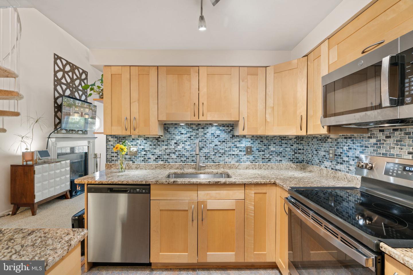6111 ESSEX HOUSE SQ #B, ALEXANDRIA, Virginia 22310, 2 Bedrooms Bedrooms, 7 Rooms Rooms,1 BathroomBathrooms,Residential,For sale,6111 ESSEX HOUSE SQ #B,VAFX2276360 MLS # VAFX2276360 6111 ESSEX HOUSE SQ #B, ALEXANDRIA, Virginia 22310, 2 Bedrooms Bedrooms, 7 Rooms Rooms,1 BathroomBathrooms,Residential,For sale,6111 ESSEX HOUSE SQ #B,VAFX2276360 MLS # VAFX2276360