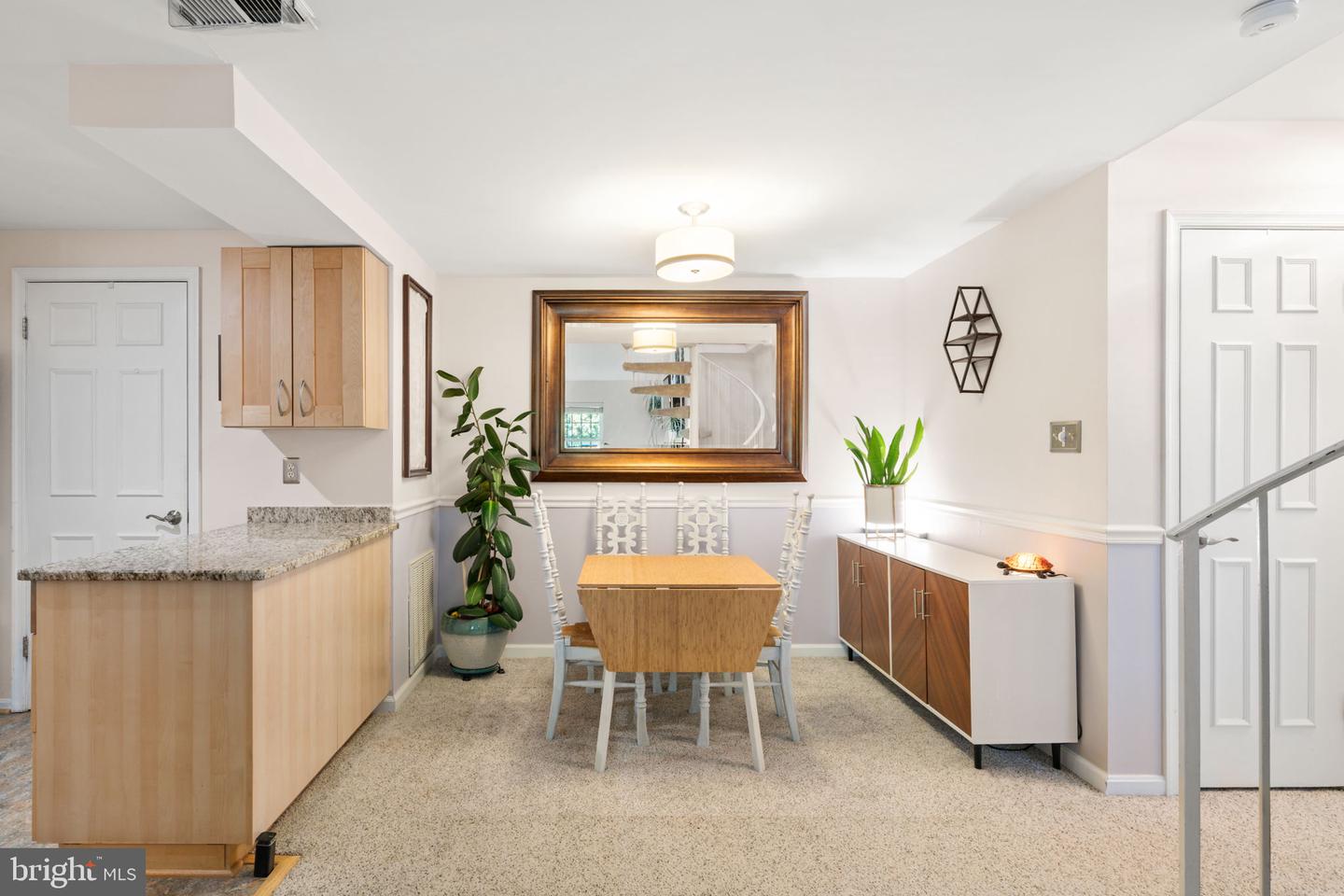 6111 ESSEX HOUSE SQ #B, ALEXANDRIA, Virginia 22310, 2 Bedrooms Bedrooms, 7 Rooms Rooms,1 BathroomBathrooms,Residential,For sale,6111 ESSEX HOUSE SQ #B,VAFX2276360 MLS # VAFX2276360 6111 ESSEX HOUSE SQ #B, ALEXANDRIA, Virginia 22310, 2 Bedrooms Bedrooms, 7 Rooms Rooms,1 BathroomBathrooms,Residential,For sale,6111 ESSEX HOUSE SQ #B,VAFX2276360 MLS # VAFX2276360