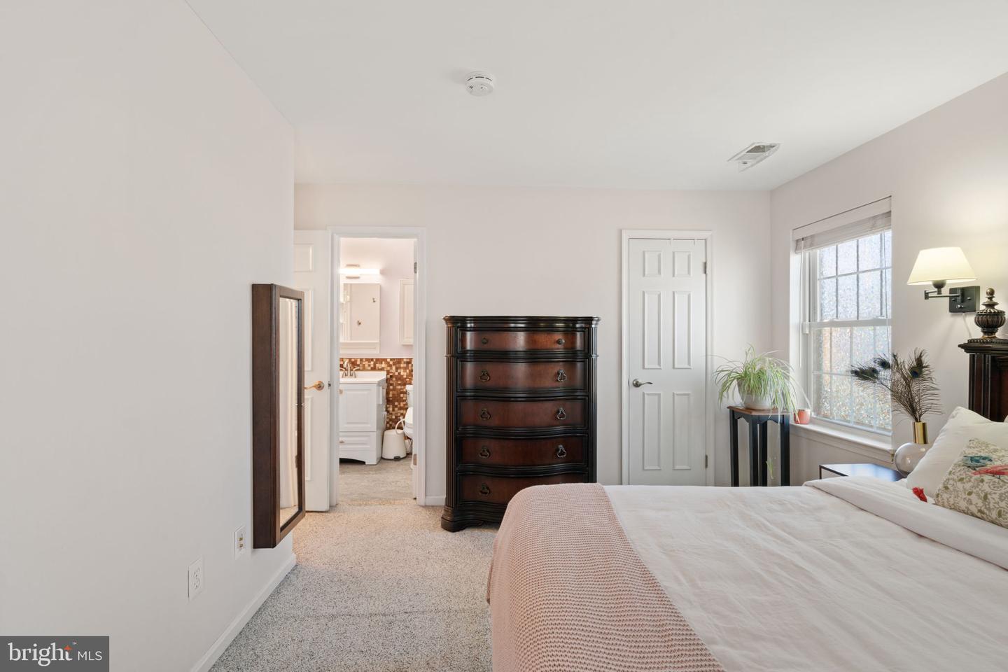 6111 ESSEX HOUSE SQ #B, ALEXANDRIA, Virginia 22310, 2 Bedrooms Bedrooms, 7 Rooms Rooms,1 BathroomBathrooms,Residential,For sale,6111 ESSEX HOUSE SQ #B,VAFX2276360 MLS # VAFX2276360 6111 ESSEX HOUSE SQ #B, ALEXANDRIA, Virginia 22310, 2 Bedrooms Bedrooms, 7 Rooms Rooms,1 BathroomBathrooms,Residential,For sale,6111 ESSEX HOUSE SQ #B,VAFX2276360 MLS # VAFX2276360