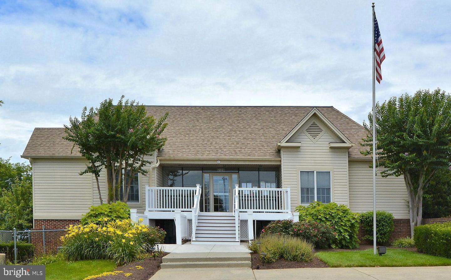 6111 ESSEX HOUSE SQ #B, ALEXANDRIA, Virginia 22310, 2 Bedrooms Bedrooms, 7 Rooms Rooms,1 BathroomBathrooms,Residential,For sale,6111 ESSEX HOUSE SQ #B,VAFX2276360 MLS # VAFX2276360 6111 ESSEX HOUSE SQ #B, ALEXANDRIA, Virginia 22310, 2 Bedrooms Bedrooms, 7 Rooms Rooms,1 BathroomBathrooms,Residential,For sale,6111 ESSEX HOUSE SQ #B,VAFX2276360 MLS # VAFX2276360