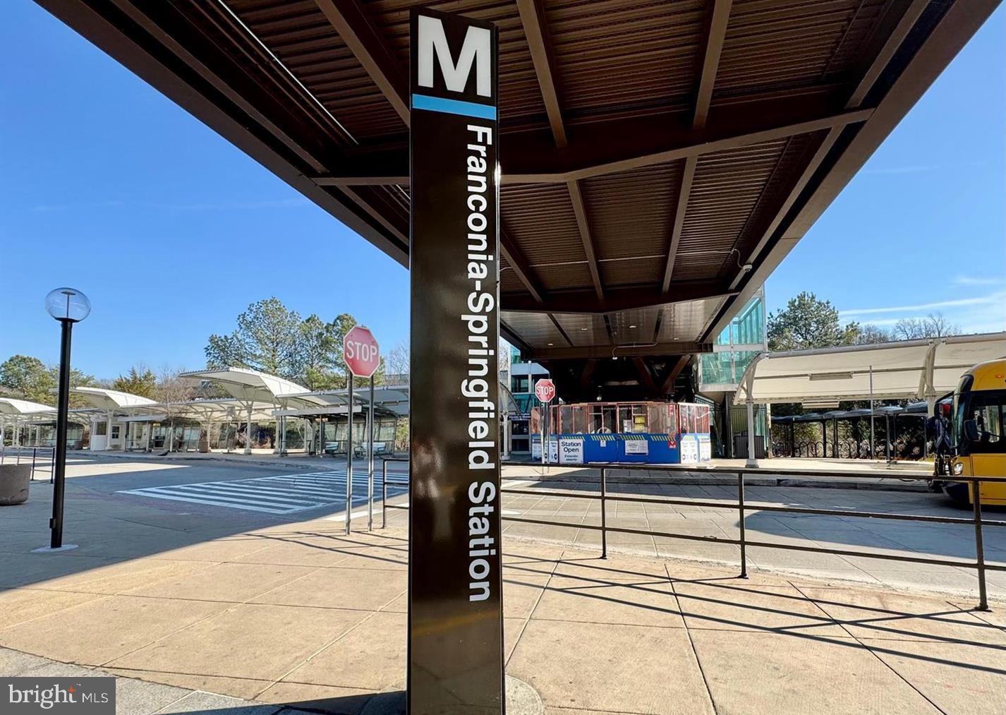 6111 ESSEX HOUSE SQ #B, ALEXANDRIA, Virginia 22310, 2 Bedrooms Bedrooms, 7 Rooms Rooms,1 BathroomBathrooms,Residential,For sale,6111 ESSEX HOUSE SQ #B,VAFX2276360 MLS # VAFX2276360 6111 ESSEX HOUSE SQ #B, ALEXANDRIA, Virginia 22310, 2 Bedrooms Bedrooms, 7 Rooms Rooms,1 BathroomBathrooms,Residential,For sale,6111 ESSEX HOUSE SQ #B,VAFX2276360 MLS # VAFX2276360