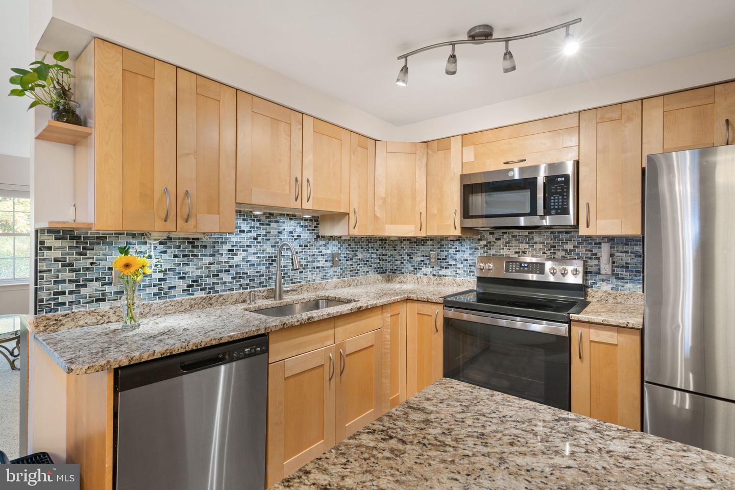 6111 ESSEX HOUSE SQ #B, ALEXANDRIA, Virginia 22310, 2 Bedrooms Bedrooms, 7 Rooms Rooms,1 BathroomBathrooms,Residential,For sale,6111 ESSEX HOUSE SQ #B,VAFX2276360 MLS # VAFX2276360 6111 ESSEX HOUSE SQ #B, ALEXANDRIA, Virginia 22310, 2 Bedrooms Bedrooms, 7 Rooms Rooms,1 BathroomBathrooms,Residential,For sale,6111 ESSEX HOUSE SQ #B,VAFX2276360 MLS # VAFX2276360