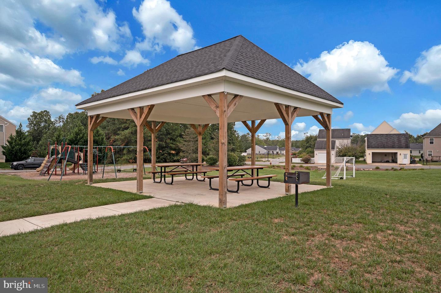 18379 HEWES TER, RUTHER GLEN, Virginia 22546, 3 Bedrooms Bedrooms, ,3 BathroomsBathrooms,Residential,For sale,18379 HEWES TER,VACV2009058 MLS # VACV2009058