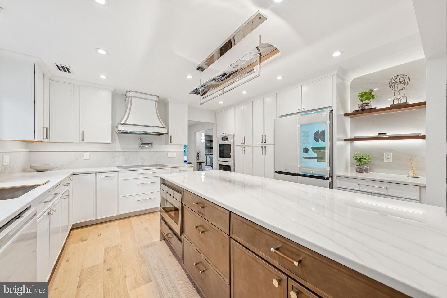 11000 OAKTON WOODS WAY, OAKTON, Virginia 22124, 4 Bedrooms Bedrooms, ,3 BathroomsBathrooms,Residential,For sale,11000 OAKTON WOODS WAY,VAFX2276392 MLS # VAFX2276392 11000 OAKTON WOODS WAY, OAKTON, Virginia 22124, 4 Bedrooms Bedrooms, ,3 BathroomsBathrooms,Residential,For sale,11000 OAKTON WOODS WAY,VAFX2276392 MLS # VAFX2276392