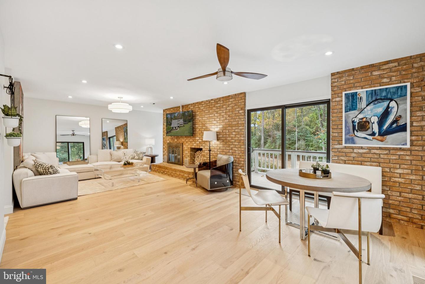 11000 OAKTON WOODS WAY, OAKTON, Virginia 22124, 4 Bedrooms Bedrooms, ,3 BathroomsBathrooms,Residential,For sale,11000 OAKTON WOODS WAY,VAFX2276392 MLS # VAFX2276392 11000 OAKTON WOODS WAY, OAKTON, Virginia 22124, 4 Bedrooms Bedrooms, ,3 BathroomsBathrooms,Residential,For sale,11000 OAKTON WOODS WAY,VAFX2276392 MLS # VAFX2276392