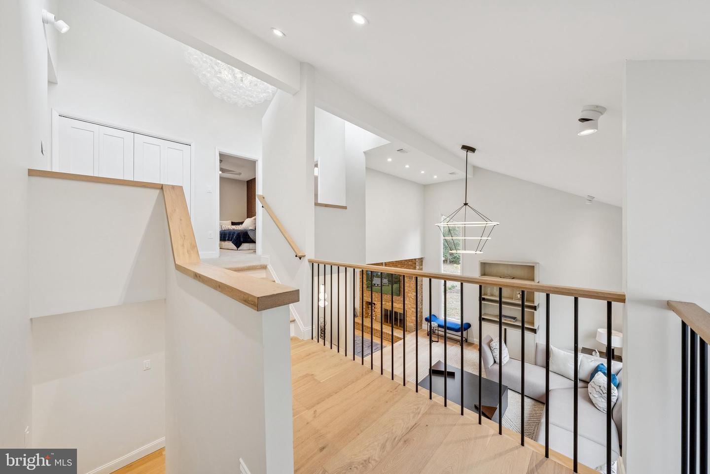 11000 OAKTON WOODS WAY, OAKTON, Virginia 22124, 4 Bedrooms Bedrooms, ,3 BathroomsBathrooms,Residential,For sale,11000 OAKTON WOODS WAY,VAFX2276392 MLS # VAFX2276392 11000 OAKTON WOODS WAY, OAKTON, Virginia 22124, 4 Bedrooms Bedrooms, ,3 BathroomsBathrooms,Residential,For sale,11000 OAKTON WOODS WAY,VAFX2276392 MLS # VAFX2276392