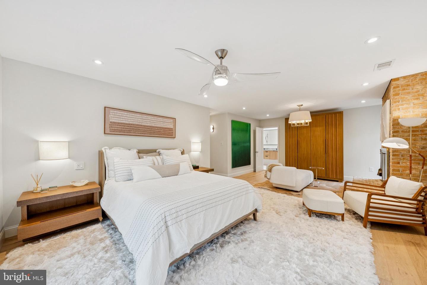 11000 OAKTON WOODS WAY, OAKTON, Virginia 22124, 4 Bedrooms Bedrooms, ,3 BathroomsBathrooms,Residential,For sale,11000 OAKTON WOODS WAY,VAFX2276392 MLS # VAFX2276392 11000 OAKTON WOODS WAY, OAKTON, Virginia 22124, 4 Bedrooms Bedrooms, ,3 BathroomsBathrooms,Residential,For sale,11000 OAKTON WOODS WAY,VAFX2276392 MLS # VAFX2276392