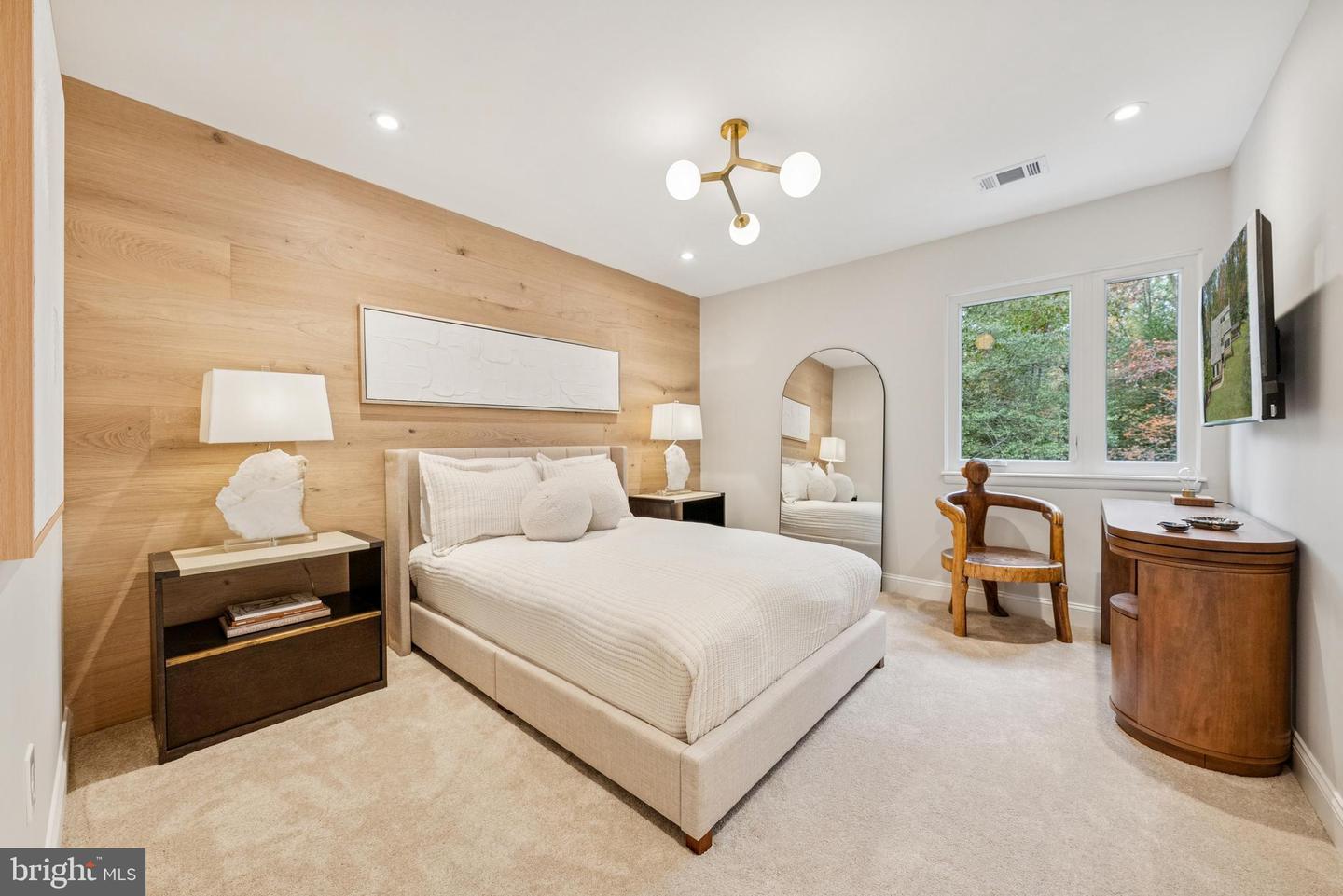 11000 OAKTON WOODS WAY, OAKTON, Virginia 22124, 4 Bedrooms Bedrooms, ,3 BathroomsBathrooms,Residential,For sale,11000 OAKTON WOODS WAY,VAFX2276392 MLS # VAFX2276392 11000 OAKTON WOODS WAY, OAKTON, Virginia 22124, 4 Bedrooms Bedrooms, ,3 BathroomsBathrooms,Residential,For sale,11000 OAKTON WOODS WAY,VAFX2276392 MLS # VAFX2276392