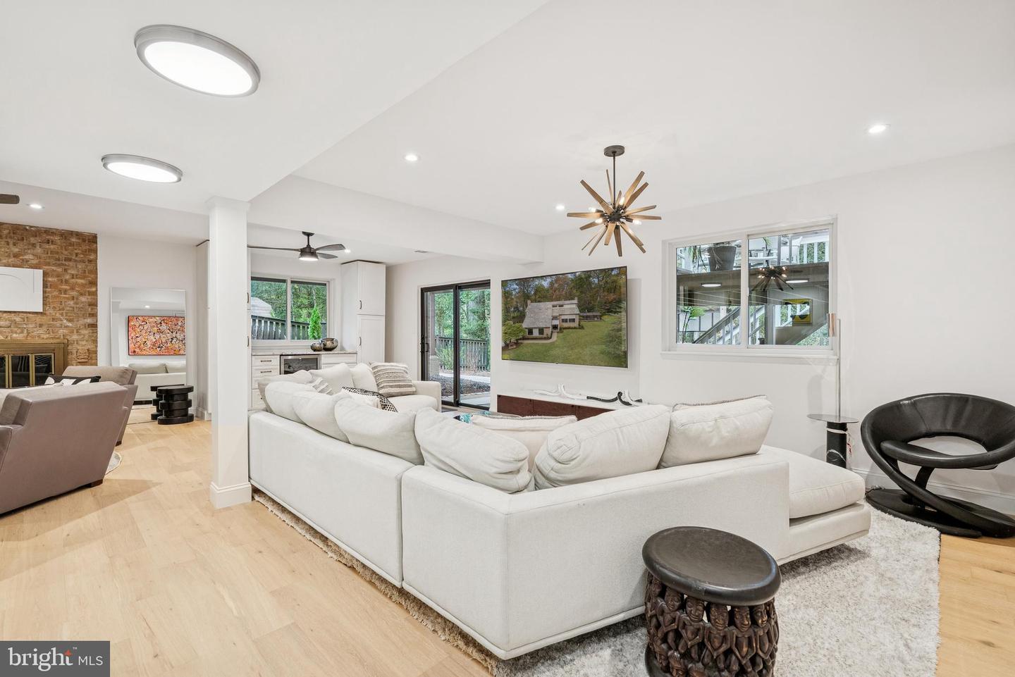 11000 OAKTON WOODS WAY, OAKTON, Virginia 22124, 4 Bedrooms Bedrooms, ,3 BathroomsBathrooms,Residential,For sale,11000 OAKTON WOODS WAY,VAFX2276392 MLS # VAFX2276392 11000 OAKTON WOODS WAY, OAKTON, Virginia 22124, 4 Bedrooms Bedrooms, ,3 BathroomsBathrooms,Residential,For sale,11000 OAKTON WOODS WAY,VAFX2276392 MLS # VAFX2276392