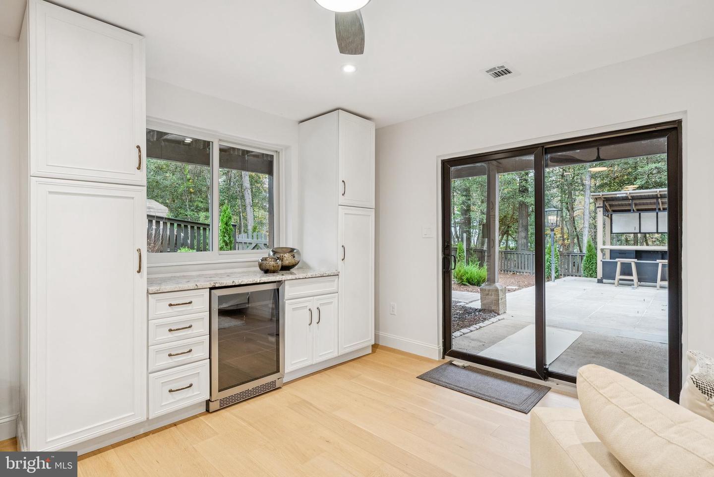 11000 OAKTON WOODS WAY, OAKTON, Virginia 22124, 4 Bedrooms Bedrooms, ,3 BathroomsBathrooms,Residential,For sale,11000 OAKTON WOODS WAY,VAFX2276392 MLS # VAFX2276392 11000 OAKTON WOODS WAY, OAKTON, Virginia 22124, 4 Bedrooms Bedrooms, ,3 BathroomsBathrooms,Residential,For sale,11000 OAKTON WOODS WAY,VAFX2276392 MLS # VAFX2276392