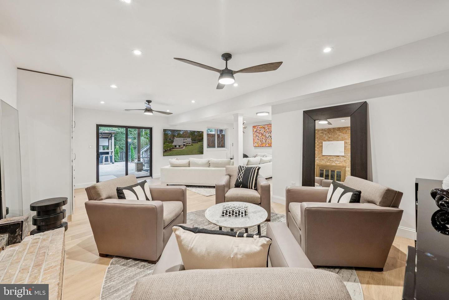 11000 OAKTON WOODS WAY, OAKTON, Virginia 22124, 4 Bedrooms Bedrooms, ,3 BathroomsBathrooms,Residential,For sale,11000 OAKTON WOODS WAY,VAFX2276392 MLS # VAFX2276392 11000 OAKTON WOODS WAY, OAKTON, Virginia 22124, 4 Bedrooms Bedrooms, ,3 BathroomsBathrooms,Residential,For sale,11000 OAKTON WOODS WAY,VAFX2276392 MLS # VAFX2276392