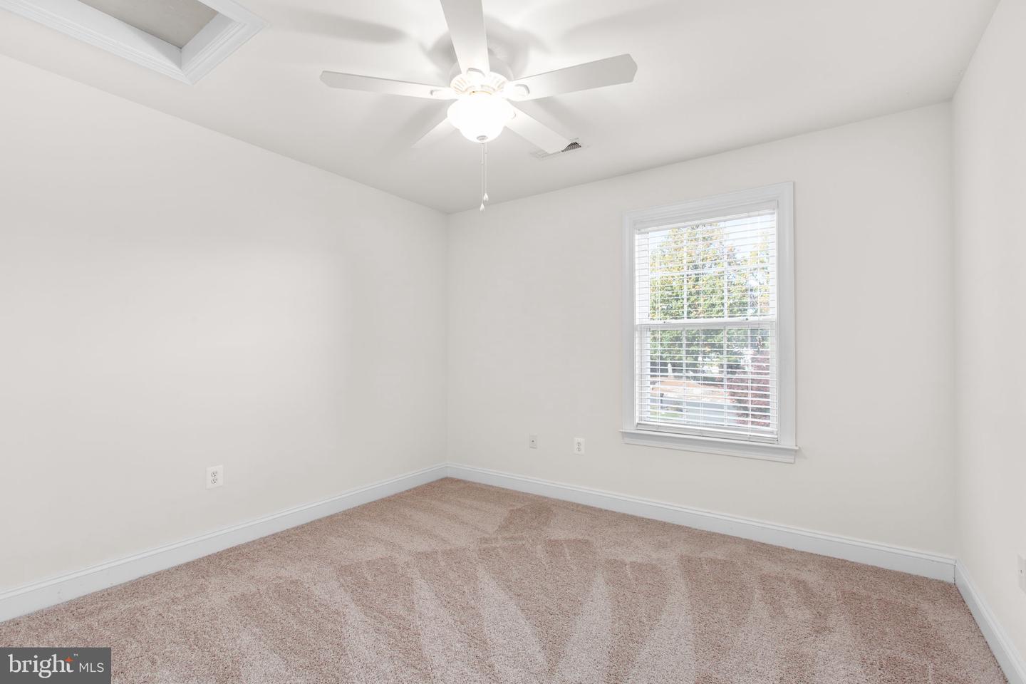 425 GENTLE BREEZE CIR, FREDERICKSBURG, Virginia 22406, 5 Bedrooms Bedrooms, ,3 BathroomsBathrooms,Residential,For sale,425 GENTLE BREEZE CIR,VAST2043836 MLS # VAST2043836