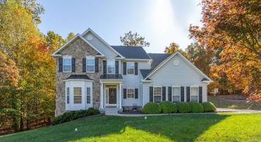 425 GENTLE BREEZE CIR, FREDERICKSBURG, Virginia 22406, 5 Bedrooms Bedrooms, ,3 BathroomsBathrooms,Residential,For sale,425 GENTLE BREEZE CIR,VAST2043836 MLS # VAST2043836