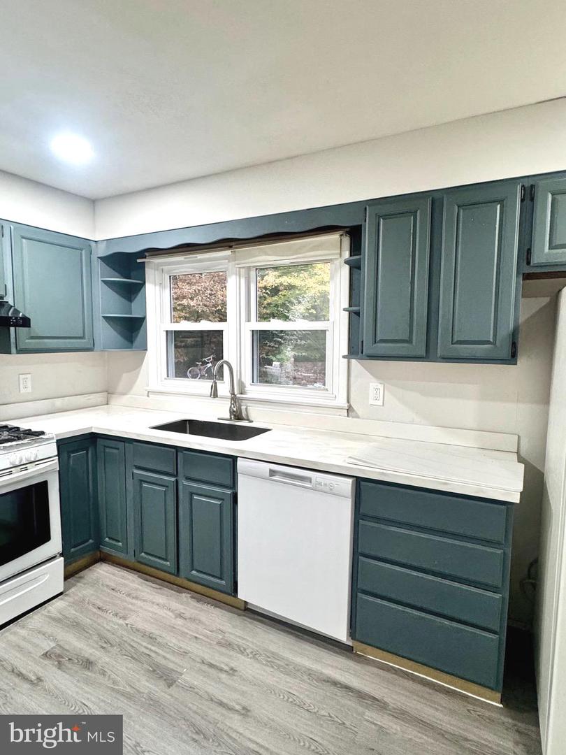 12704 PURCELL RD, MANASSAS, Virginia 20112, 4 Bedrooms Bedrooms, ,3 BathroomsBathrooms,Residential,For sale,12704 PURCELL RD,VAPW2106804 MLS # VAPW2106804 12704 PURCELL RD, MANASSAS, Virginia 20112, 4 Bedrooms Bedrooms, ,3 BathroomsBathrooms,Residential,For sale,12704 PURCELL RD,VAPW2106804 MLS # VAPW2106804