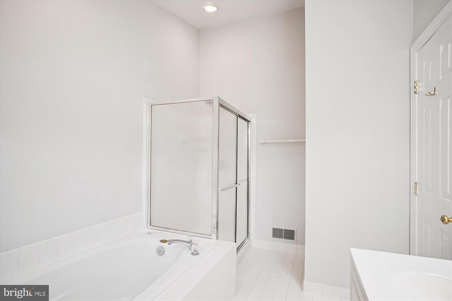 14722 WINTERFIELD CT, CENTREVILLE, Virginia 20120, 3 Bedrooms Bedrooms, ,2 BathroomsBathrooms,Residential,For sale,14722 WINTERFIELD CT,VAFX2276466 MLS # VAFX2276466 14722 WINTERFIELD CT, CENTREVILLE, Virginia 20120, 3 Bedrooms Bedrooms, ,2 BathroomsBathrooms,Residential,For sale,14722 WINTERFIELD CT,VAFX2276466 MLS # VAFX2276466