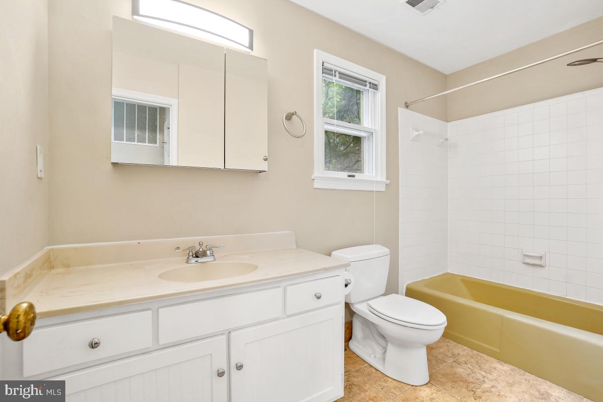 6871 CHURCHILL RD, MCLEAN, Virginia 22101, 4 Bedrooms Bedrooms, ,3 BathroomsBathrooms,Residential,For sale,6871 CHURCHILL RD,VAFX2276530 MLS # VAFX2276530 6871 CHURCHILL RD, MCLEAN, Virginia 22101, 4 Bedrooms Bedrooms, ,3 BathroomsBathrooms,Residential,For sale,6871 CHURCHILL RD,VAFX2276530 MLS # VAFX2276530