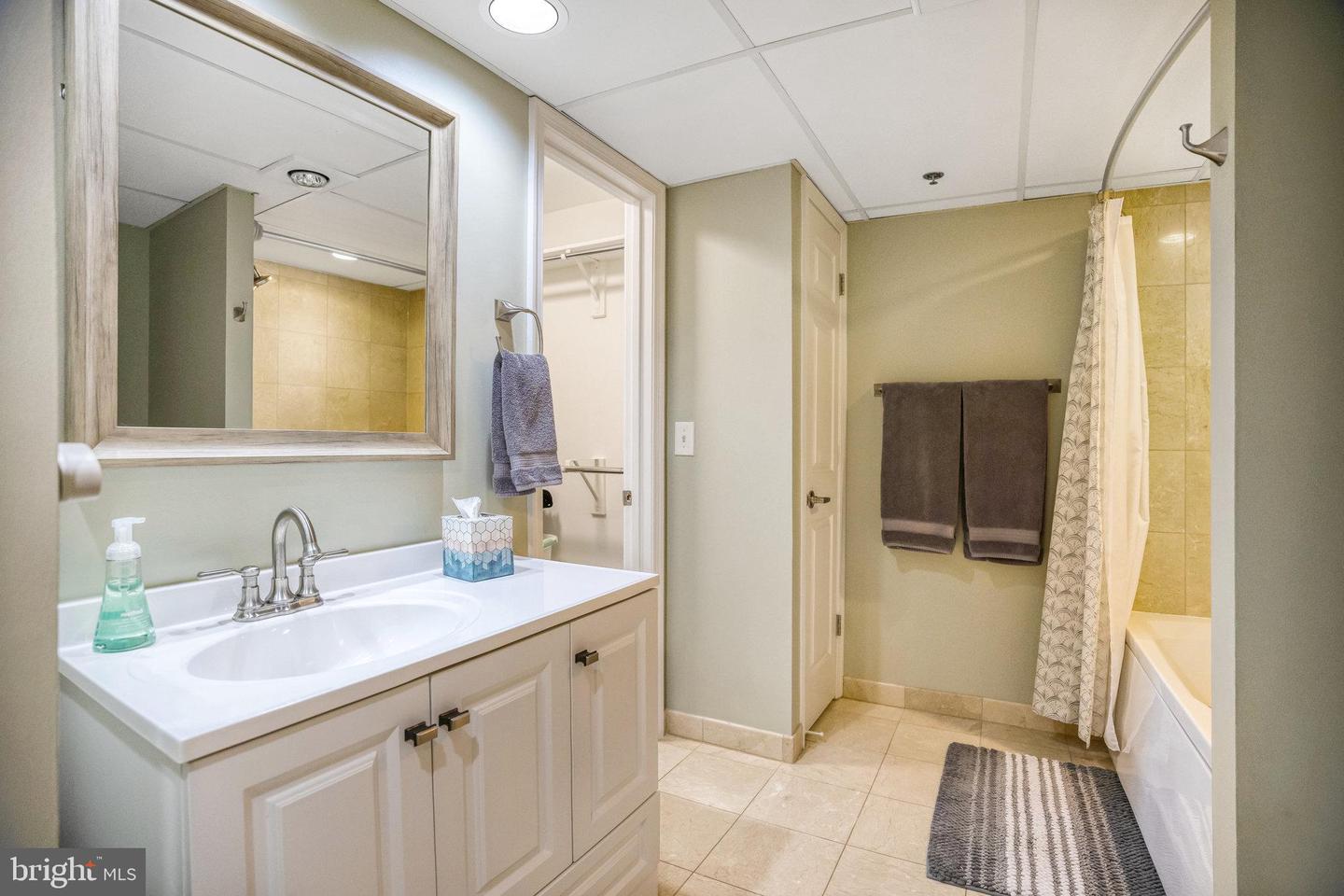 1276 N WAYNE ST #606, ARLINGTON, Virginia 22201, 1 Bedroom Bedrooms, ,1 BathroomBathrooms,Residential,For sale,1276 N WAYNE ST #606,VAAR2065458 MLS # VAAR2065458 1276 N WAYNE ST #606, ARLINGTON, Virginia 22201, 1 Bedroom Bedrooms, ,1 BathroomBathrooms,Residential,For sale,1276 N WAYNE ST #606,VAAR2065458 MLS # VAAR2065458