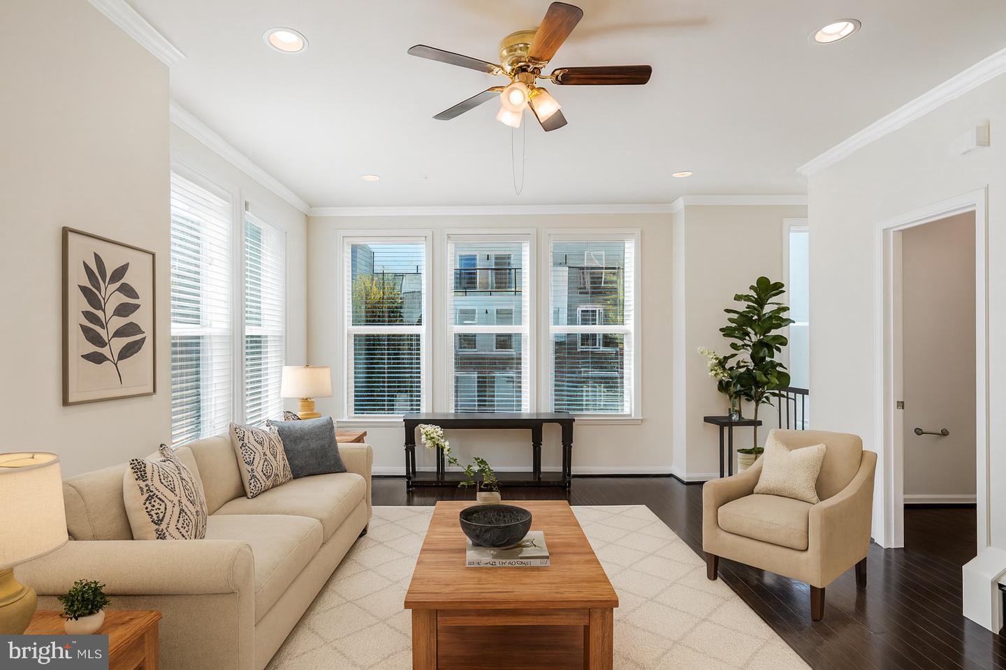 14580 LAKESTONE DR, CHANTILLY, Virginia 20151, 4 Bedrooms Bedrooms, ,4 BathroomsBathrooms,Residential,For sale,14580 LAKESTONE DR,VAFX2276764 MLS # VAFX2276764 14580 LAKESTONE DR, CHANTILLY, Virginia 20151, 4 Bedrooms Bedrooms, ,4 BathroomsBathrooms,Residential,For sale,14580 LAKESTONE DR,VAFX2276764 MLS # VAFX2276764