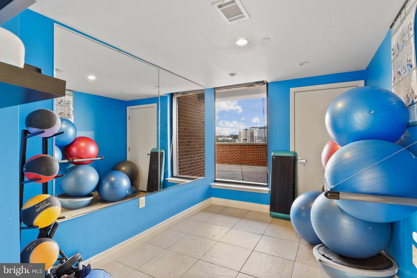 2451 MIDTOWN AVE #203, ALEXANDRIA, Virginia 22303, 2 Bedrooms Bedrooms, ,2 BathroomsBathrooms,Residential,For sale,2451 MIDTOWN AVE #203,VAFX2276766 MLS # VAFX2276766 2451 MIDTOWN AVE #203, ALEXANDRIA, Virginia 22303, 2 Bedrooms Bedrooms, ,2 BathroomsBathrooms,Residential,For sale,2451 MIDTOWN AVE #203,VAFX2276766 MLS # VAFX2276766