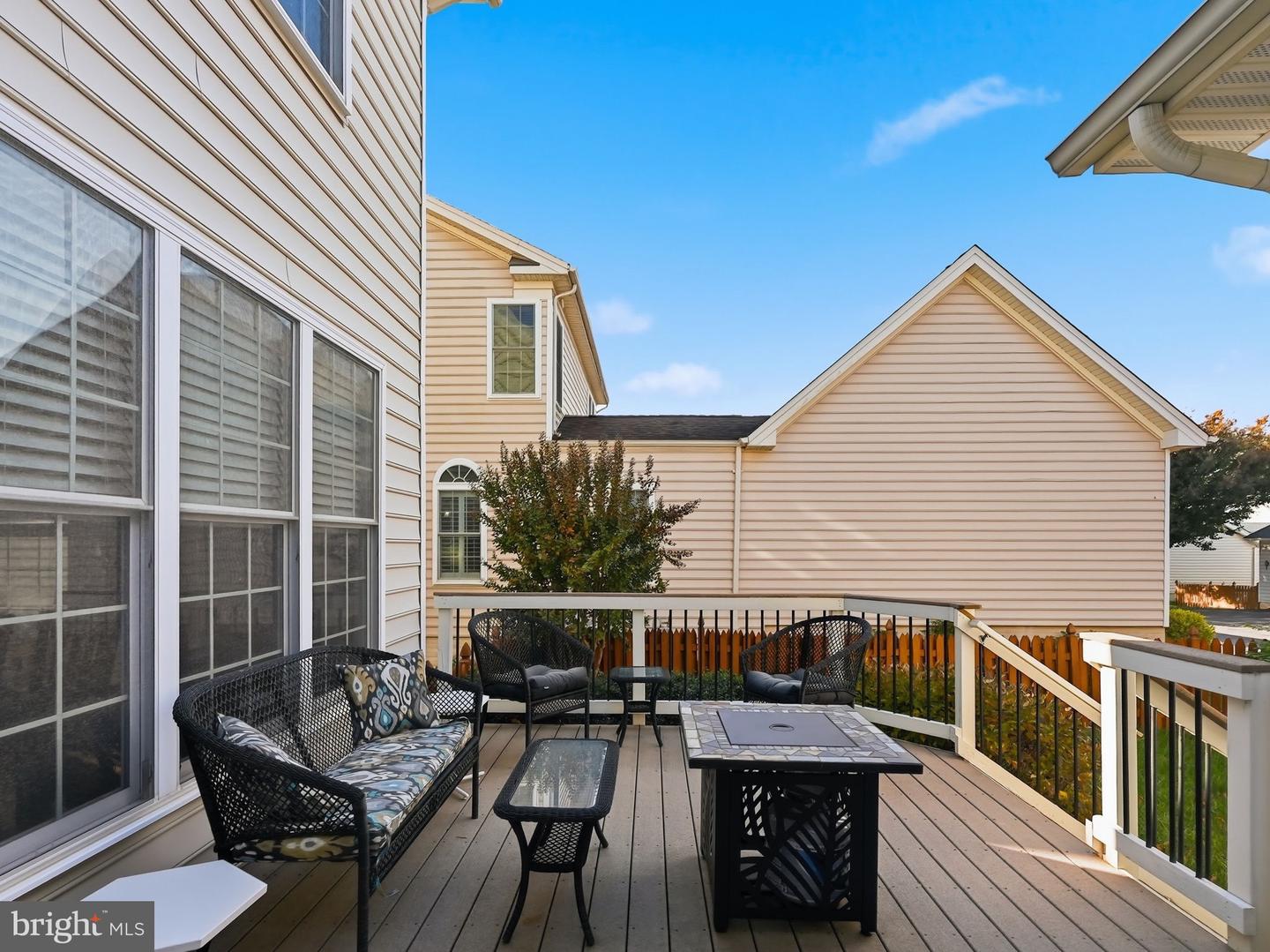 4664 ALLENS MILL BLVD, HAYMARKET, Virginia 20169, 4 Bedrooms Bedrooms, 14 Rooms Rooms,3 BathroomsBathrooms,Residential,For sale,4664 ALLENS MILL BLVD,VAPW2106902 MLS # VAPW2106902 4664 ALLENS MILL BLVD, HAYMARKET, Virginia 20169, 4 Bedrooms Bedrooms, 14 Rooms Rooms,3 BathroomsBathrooms,Residential,For sale,4664 ALLENS MILL BLVD,VAPW2106902 MLS # VAPW2106902