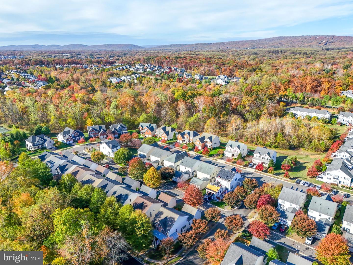 4664 ALLENS MILL BLVD, HAYMARKET, Virginia 20169, 4 Bedrooms Bedrooms, 14 Rooms Rooms,3 BathroomsBathrooms,Residential,For sale,4664 ALLENS MILL BLVD,VAPW2106902 MLS # VAPW2106902 4664 ALLENS MILL BLVD, HAYMARKET, Virginia 20169, 4 Bedrooms Bedrooms, 14 Rooms Rooms,3 BathroomsBathrooms,Residential,For sale,4664 ALLENS MILL BLVD,VAPW2106902 MLS # VAPW2106902