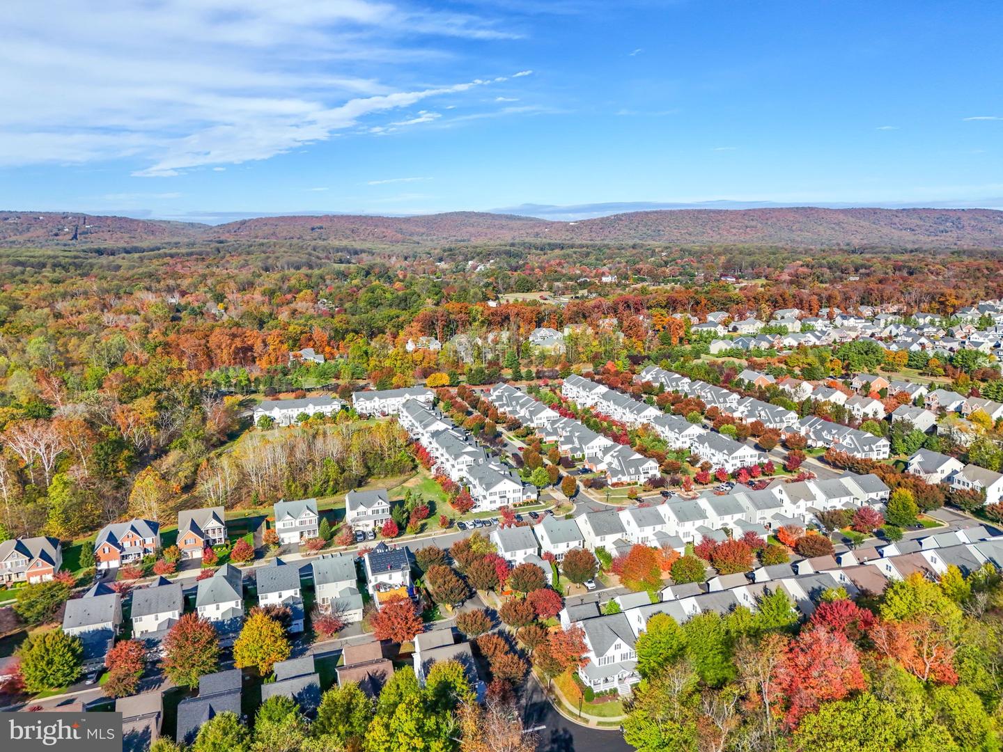 4664 ALLENS MILL BLVD, HAYMARKET, Virginia 20169, 4 Bedrooms Bedrooms, 14 Rooms Rooms,3 BathroomsBathrooms,Residential,For sale,4664 ALLENS MILL BLVD,VAPW2106902 MLS # VAPW2106902 4664 ALLENS MILL BLVD, HAYMARKET, Virginia 20169, 4 Bedrooms Bedrooms, 14 Rooms Rooms,3 BathroomsBathrooms,Residential,For sale,4664 ALLENS MILL BLVD,VAPW2106902 MLS # VAPW2106902