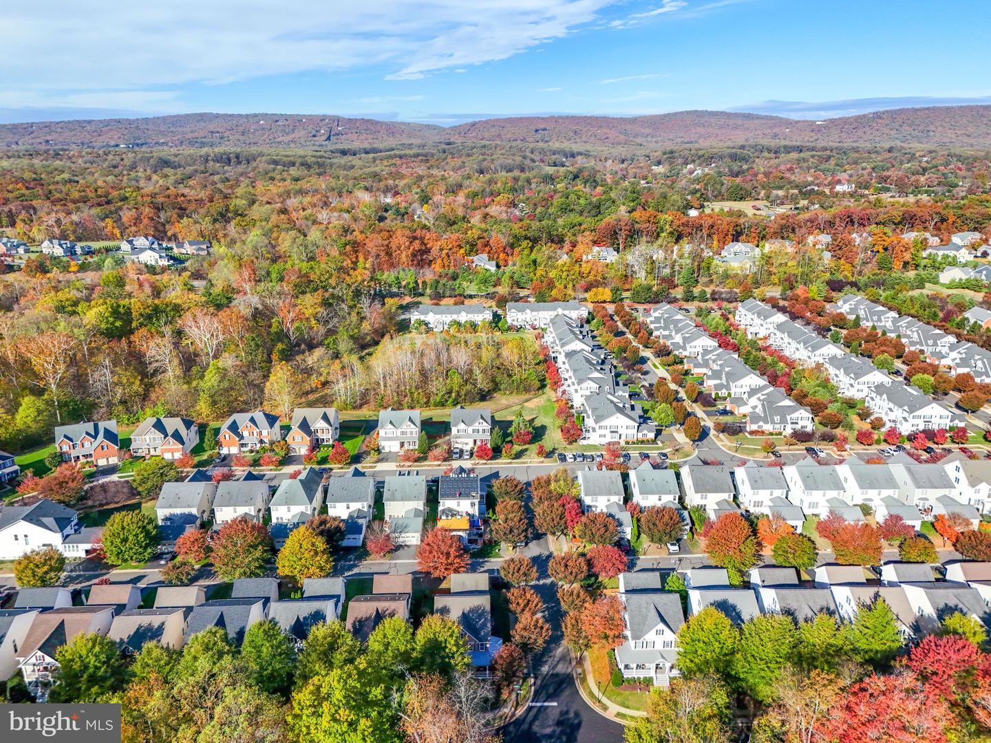 4664 ALLENS MILL BLVD, HAYMARKET, Virginia 20169, 4 Bedrooms Bedrooms, 14 Rooms Rooms,3 BathroomsBathrooms,Residential,For sale,4664 ALLENS MILL BLVD,VAPW2106902 MLS # VAPW2106902 4664 ALLENS MILL BLVD, HAYMARKET, Virginia 20169, 4 Bedrooms Bedrooms, 14 Rooms Rooms,3 BathroomsBathrooms,Residential,For sale,4664 ALLENS MILL BLVD,VAPW2106902 MLS # VAPW2106902