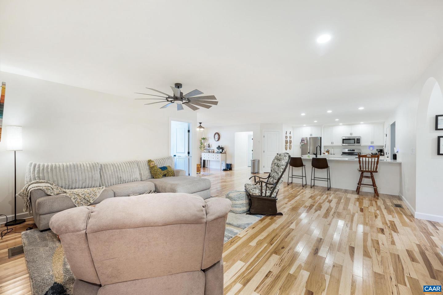 2072 CUMBERLAND RD, FARMVILLE, Virginia 23901, 4 Bedrooms Bedrooms, ,2 BathroomsBathrooms,Residential,For sale,2072 CUMBERLAND RD,670562 MLS # 670562 2072 CUMBERLAND RD, FARMVILLE, Virginia 23901, 4 Bedrooms Bedrooms, ,2 BathroomsBathrooms,Residential,For sale,2072 CUMBERLAND RD,670562 MLS # 670562