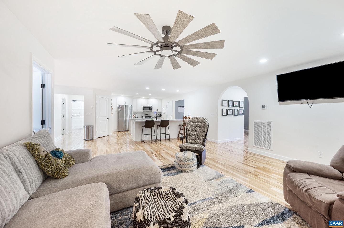 2072 CUMBERLAND RD, FARMVILLE, Virginia 23901, 4 Bedrooms Bedrooms, ,2 BathroomsBathrooms,Residential,For sale,2072 CUMBERLAND RD,670562 MLS # 670562 2072 CUMBERLAND RD, FARMVILLE, Virginia 23901, 4 Bedrooms Bedrooms, ,2 BathroomsBathrooms,Residential,For sale,2072 CUMBERLAND RD,670562 MLS # 670562