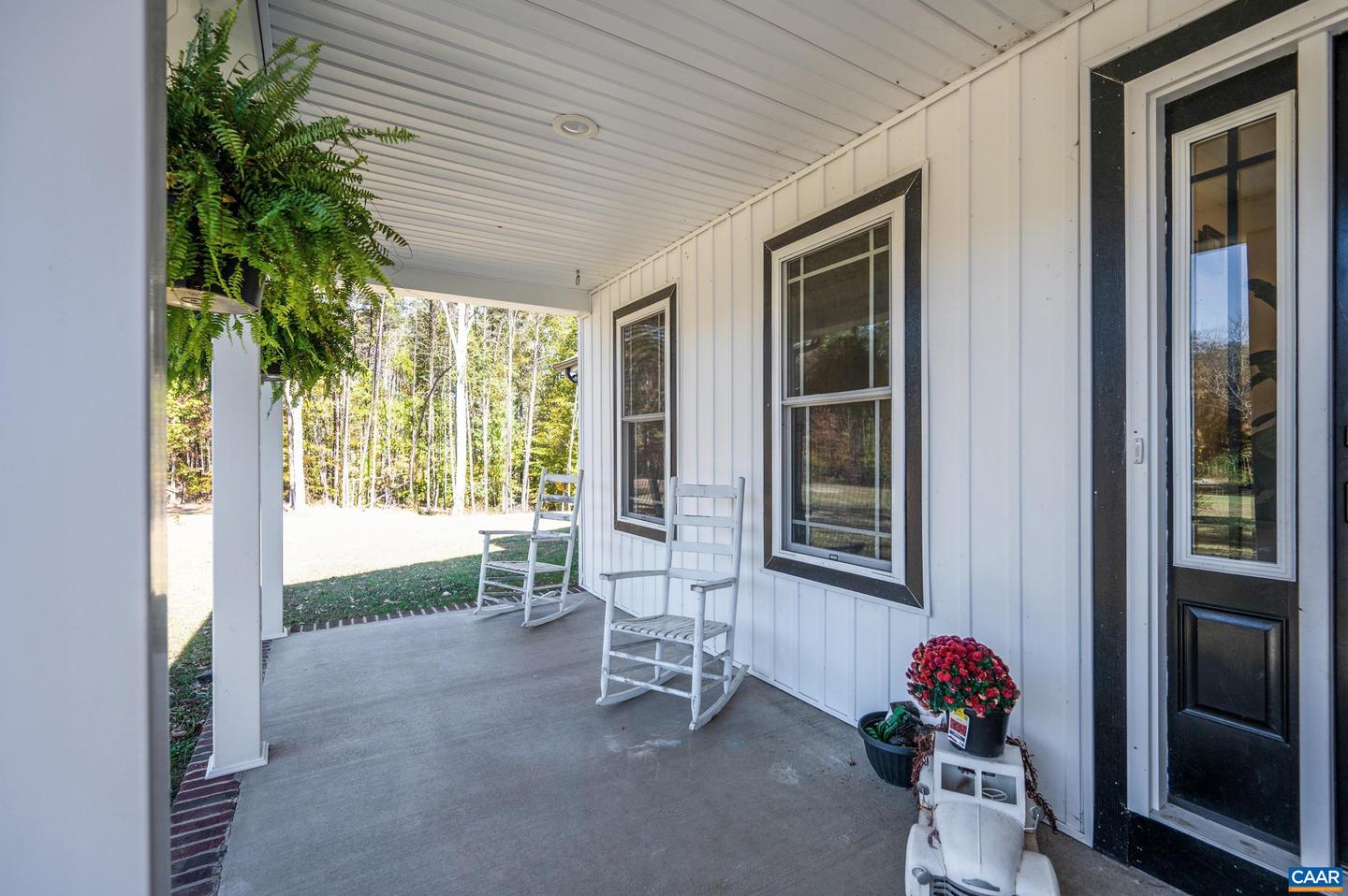 2072 CUMBERLAND RD, FARMVILLE, Virginia 23901, 4 Bedrooms Bedrooms, ,2 BathroomsBathrooms,Residential,For sale,2072 CUMBERLAND RD,670562 MLS # 670562 2072 CUMBERLAND RD, FARMVILLE, Virginia 23901, 4 Bedrooms Bedrooms, ,2 BathroomsBathrooms,Residential,For sale,2072 CUMBERLAND RD,670562 MLS # 670562