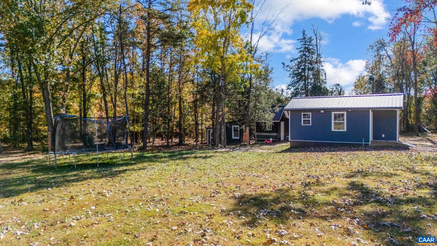 2072 CUMBERLAND RD, FARMVILLE, Virginia 23901, 4 Bedrooms Bedrooms, ,2 BathroomsBathrooms,Residential,For sale,2072 CUMBERLAND RD,670562 MLS # 670562 2072 CUMBERLAND RD, FARMVILLE, Virginia 23901, 4 Bedrooms Bedrooms, ,2 BathroomsBathrooms,Residential,For sale,2072 CUMBERLAND RD,670562 MLS # 670562