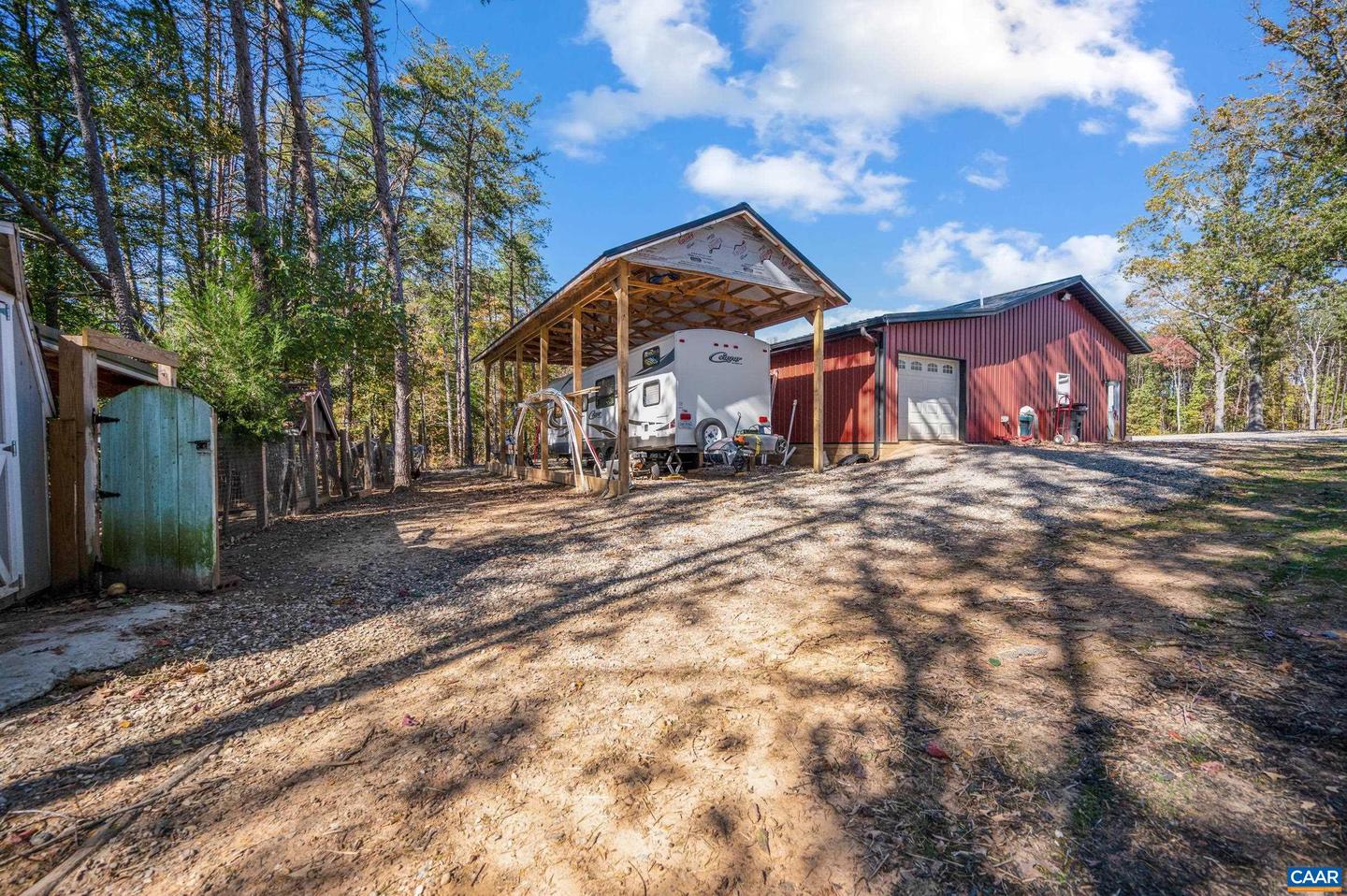 2072 CUMBERLAND RD, FARMVILLE, Virginia 23901, 4 Bedrooms Bedrooms, ,2 BathroomsBathrooms,Residential,For sale,2072 CUMBERLAND RD,670562 MLS # 670562 2072 CUMBERLAND RD, FARMVILLE, Virginia 23901, 4 Bedrooms Bedrooms, ,2 BathroomsBathrooms,Residential,For sale,2072 CUMBERLAND RD,670562 MLS # 670562