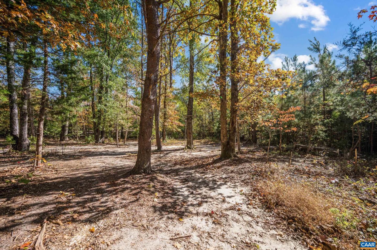 2072 CUMBERLAND RD, FARMVILLE, Virginia 23901, 4 Bedrooms Bedrooms, ,2 BathroomsBathrooms,Residential,For sale,2072 CUMBERLAND RD,670562 MLS # 670562 2072 CUMBERLAND RD, FARMVILLE, Virginia 23901, 4 Bedrooms Bedrooms, ,2 BathroomsBathrooms,Residential,For sale,2072 CUMBERLAND RD,670562 MLS # 670562