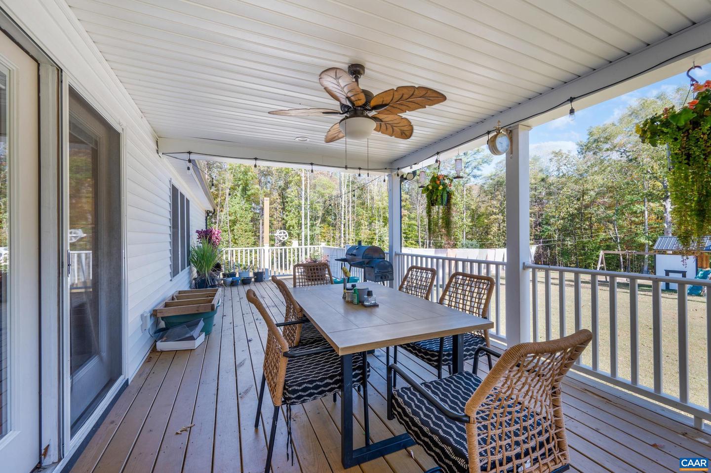 2072 CUMBERLAND RD, FARMVILLE, Virginia 23901, 4 Bedrooms Bedrooms, ,2 BathroomsBathrooms,Residential,For sale,2072 CUMBERLAND RD,670562 MLS # 670562 2072 CUMBERLAND RD, FARMVILLE, Virginia 23901, 4 Bedrooms Bedrooms, ,2 BathroomsBathrooms,Residential,For sale,2072 CUMBERLAND RD,670562 MLS # 670562