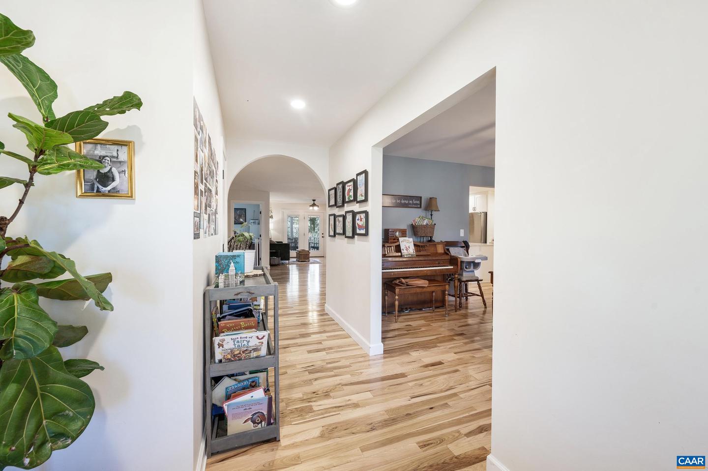 2072 CUMBERLAND RD, FARMVILLE, Virginia 23901, 4 Bedrooms Bedrooms, ,2 BathroomsBathrooms,Residential,For sale,2072 CUMBERLAND RD,670562 MLS # 670562 2072 CUMBERLAND RD, FARMVILLE, Virginia 23901, 4 Bedrooms Bedrooms, ,2 BathroomsBathrooms,Residential,For sale,2072 CUMBERLAND RD,670562 MLS # 670562