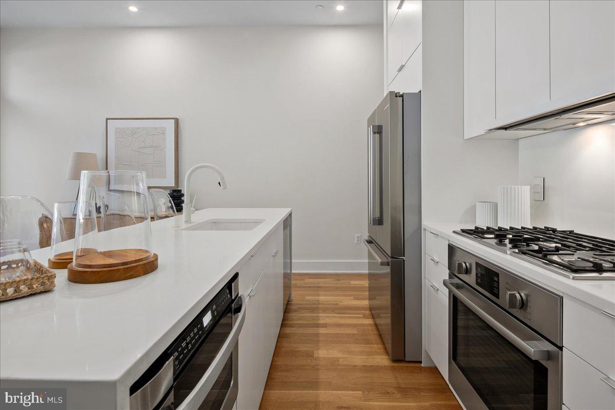 1102 T ST NW, WASHINGTON, District Of Columbia 20009, 3 Bedrooms Bedrooms, ,2 BathroomsBathrooms,Residential,For sale,1102 T ST NW,DCDC2229586 MLS # DCDC2229586 1102 T ST NW, WASHINGTON, District Of Columbia 20009, 3 Bedrooms Bedrooms, ,2 BathroomsBathrooms,Residential,For sale,1102 T ST NW,DCDC2229586 MLS # DCDC2229586