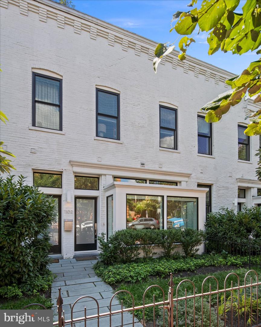 1102 T ST NW, WASHINGTON, District Of Columbia 20009, 3 Bedrooms Bedrooms, ,2 BathroomsBathrooms,Residential,For sale,1102 T ST NW,DCDC2229586 MLS # DCDC2229586 1102 T ST NW, WASHINGTON, District Of Columbia 20009, 3 Bedrooms Bedrooms, ,2 BathroomsBathrooms,Residential,For sale,1102 T ST NW,DCDC2229586 MLS # DCDC2229586