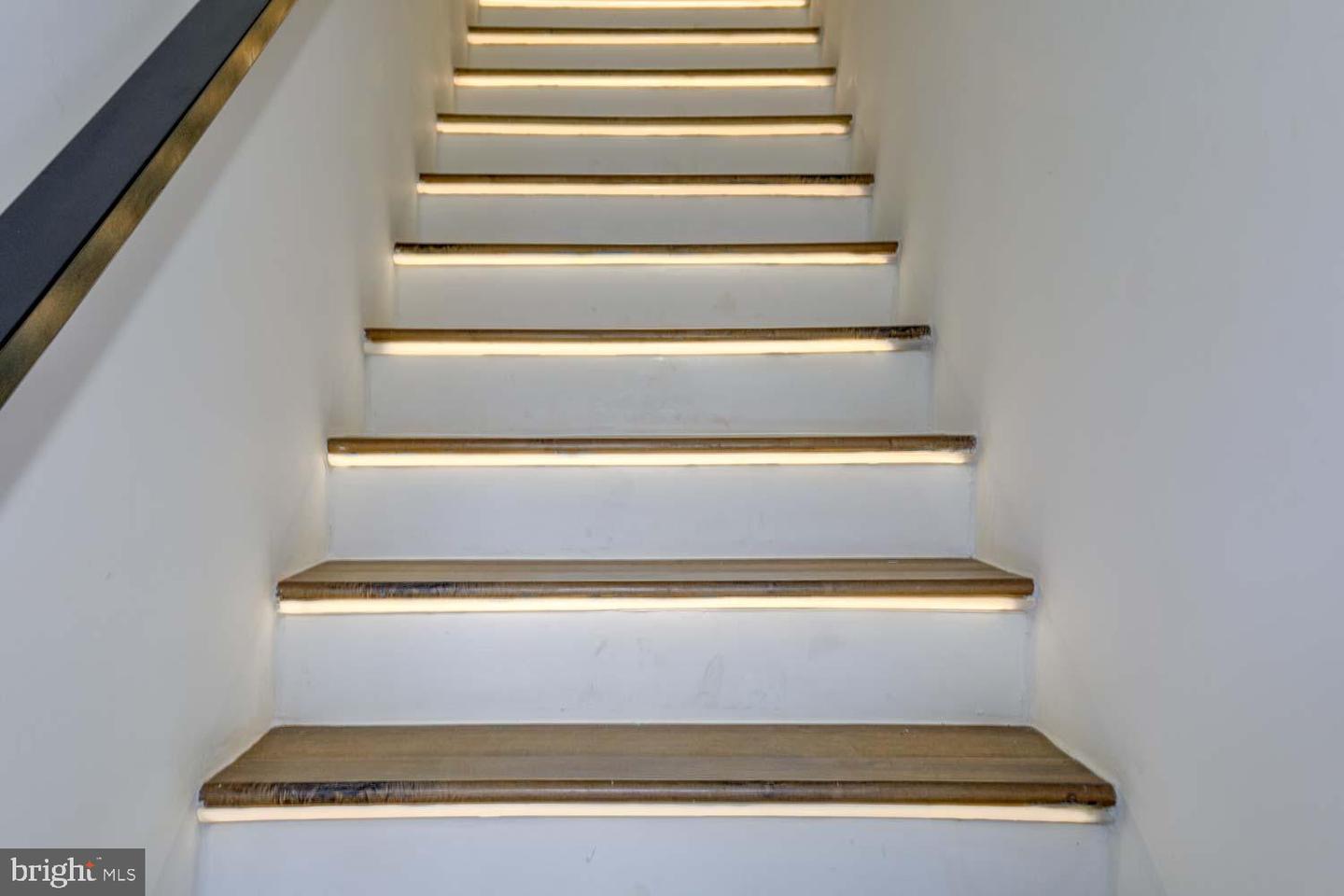 424 TAYLOR ST NW #B, WASHINGTON, District Of Columbia 20011, 3 Bedrooms Bedrooms, ,2 BathroomsBathrooms,Residential,For sale,424 TAYLOR ST NW #B,DCDC2229600 MLS # DCDC2229600 424 TAYLOR ST NW #B, WASHINGTON, District Of Columbia 20011, 3 Bedrooms Bedrooms, ,2 BathroomsBathrooms,Residential,For sale,424 TAYLOR ST NW #B,DCDC2229600 MLS # DCDC2229600