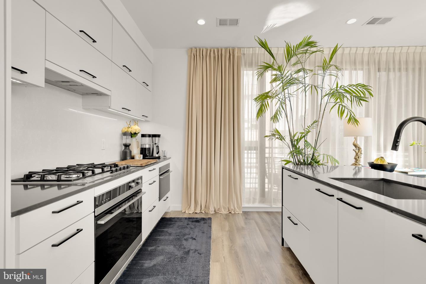 1500 HARRY THOMAS WAY NE #501, WASHINGTON, District Of Columbia 20002, 3 Bedrooms Bedrooms, ,3 BathroomsBathrooms,Residential,For sale,1500 HARRY THOMAS WAY NE #501,DCDC2229606 MLS # DCDC2229606 1500 HARRY THOMAS WAY NE #501, WASHINGTON, District Of Columbia 20002, 3 Bedrooms Bedrooms, ,3 BathroomsBathrooms,Residential,For sale,1500 HARRY THOMAS WAY NE #501,DCDC2229606 MLS # DCDC2229606