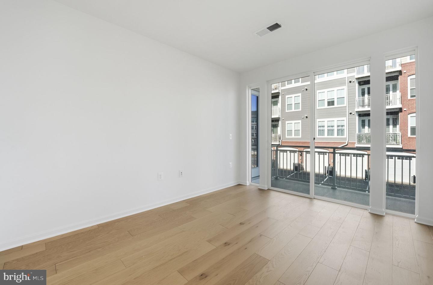 13970 ENGLEFIELD DR #207, WOODBRIDGE, Virginia 22193, 2 Bedrooms Bedrooms, ,2 BathroomsBathrooms,Residential,For sale,13970 ENGLEFIELD DR #207,VAPW2106930 MLS # VAPW2106930 13970 ENGLEFIELD DR #207, WOODBRIDGE, Virginia 22193, 2 Bedrooms Bedrooms, ,2 BathroomsBathrooms,Residential,For sale,13970 ENGLEFIELD DR #207,VAPW2106930 MLS # VAPW2106930