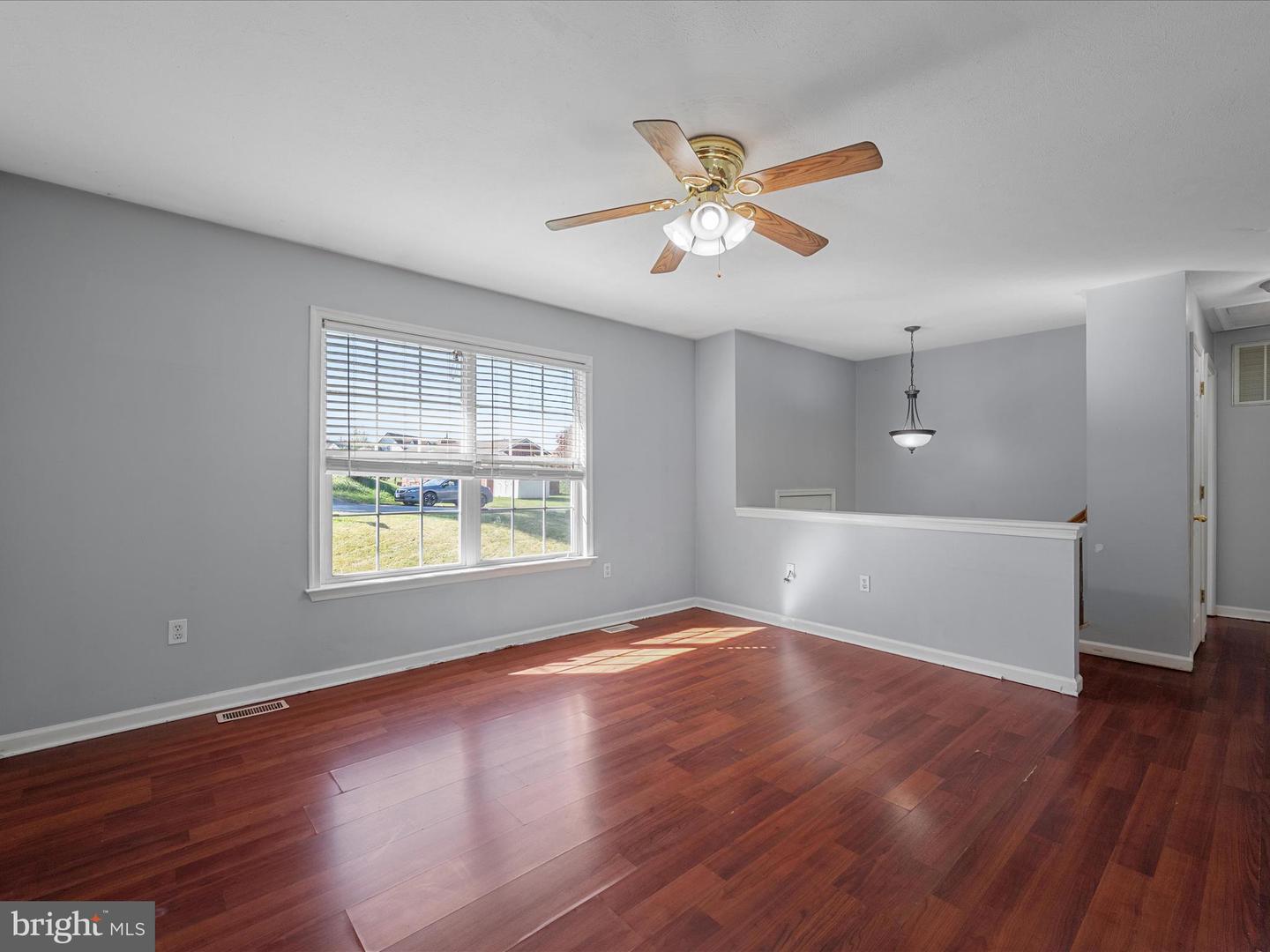 317 POLK AVE, FRONT ROYAL, Virginia 22630, 3 Bedrooms Bedrooms, ,2 BathroomsBathrooms,Residential,For sale,317 POLK AVE,VAWR2012678 MLS # VAWR2012678