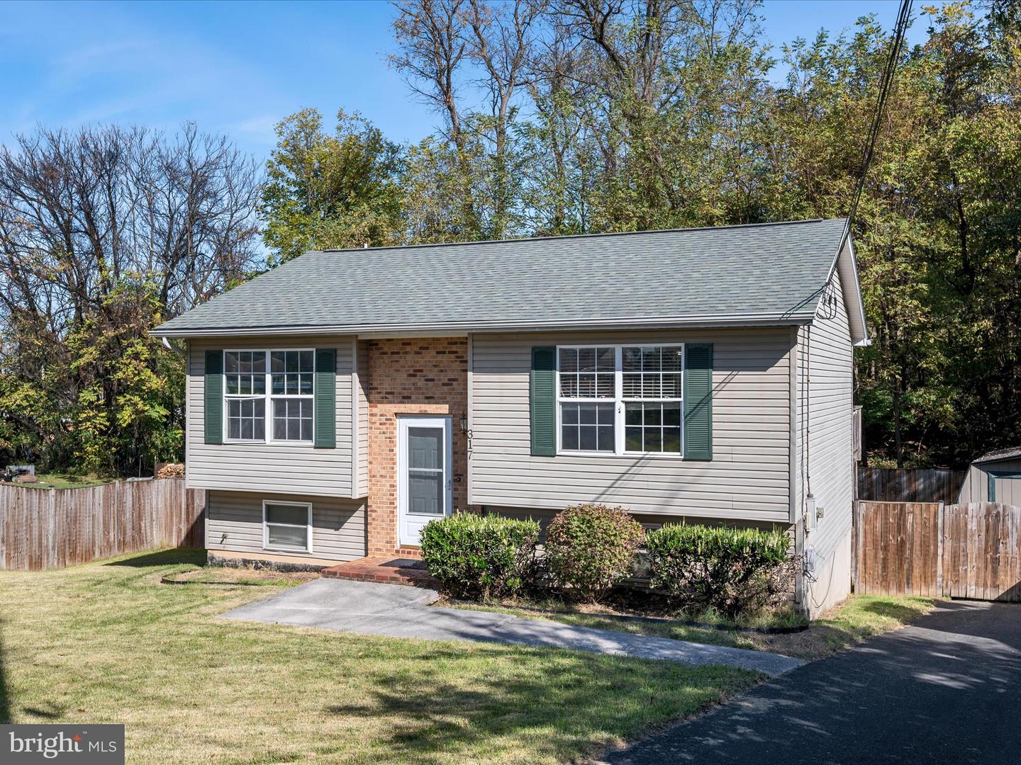 317 POLK AVE, FRONT ROYAL, Virginia 22630, 3 Bedrooms Bedrooms, ,2 BathroomsBathrooms,Residential,For sale,317 POLK AVE,VAWR2012678 MLS # VAWR2012678