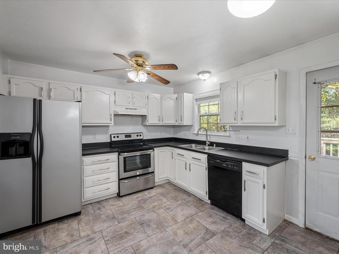 317 POLK AVE, FRONT ROYAL, Virginia 22630, 3 Bedrooms Bedrooms, ,2 BathroomsBathrooms,Residential,For sale,317 POLK AVE,VAWR2012678 MLS # VAWR2012678