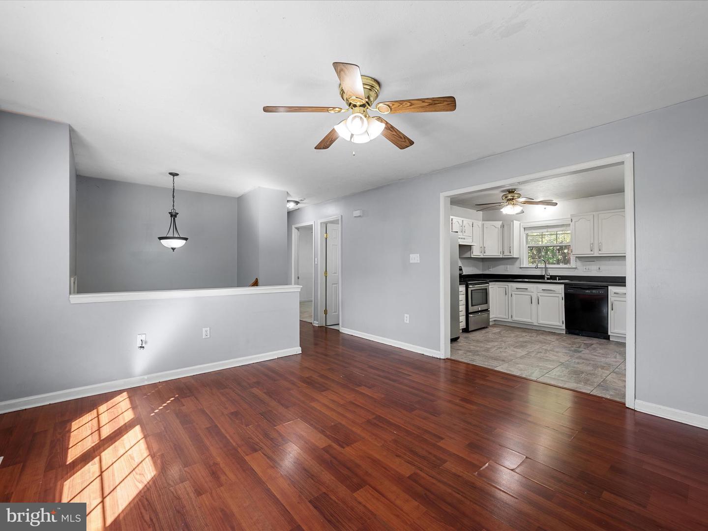 317 POLK AVE, FRONT ROYAL, Virginia 22630, 3 Bedrooms Bedrooms, ,2 BathroomsBathrooms,Residential,For sale,317 POLK AVE,VAWR2012678 MLS # VAWR2012678