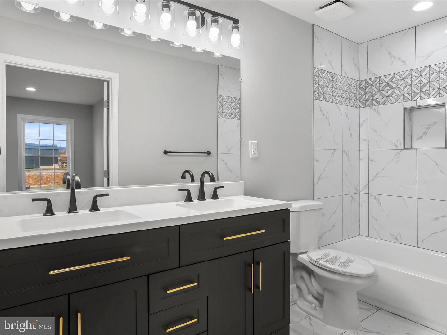 602 W SPRING ST, WOODSTOCK, Virginia 22664, 5 Bedrooms Bedrooms, 8 Rooms Rooms,3 BathroomsBathrooms,Residential,For sale,602 W SPRING ST,VASH2012892 MLS # VASH2012892 602 W SPRING ST, WOODSTOCK, Virginia 22664, 5 Bedrooms Bedrooms, 8 Rooms Rooms,3 BathroomsBathrooms,Residential,For sale,602 W SPRING ST,VASH2012892 MLS # VASH2012892