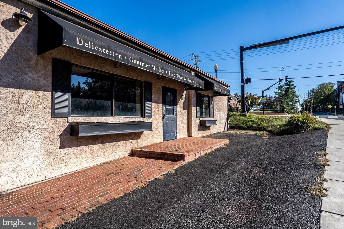 4328 CHAIN BRIDGE RD, FAIRFAX, Virginia 22030, ,Land,For sale,4328 CHAIN BRIDGE RD,VAFC2007282 MLS # VAFC2007282